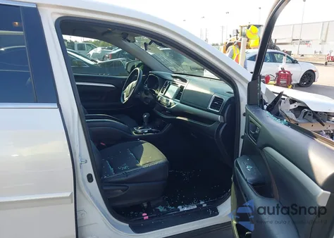 2017 Toyota Highlander Le Plus from USA, damaged, VIN 5TDZZRFH2HS222742